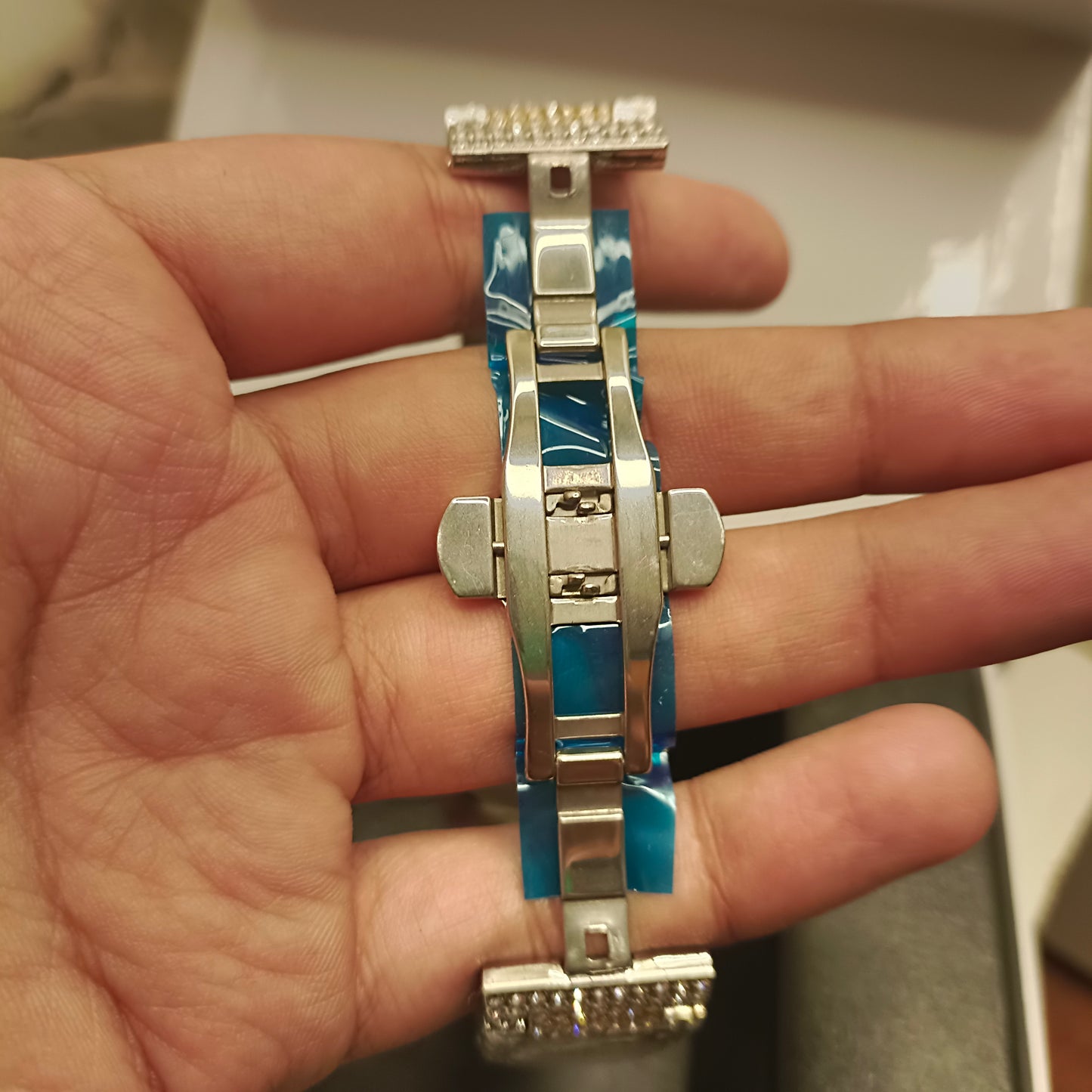 Bestwin Ice-Toned Golden Watch